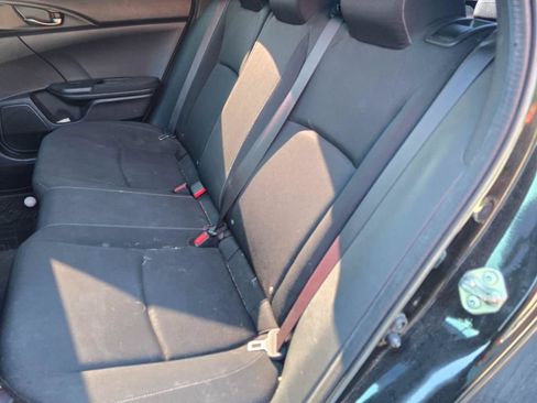 Used 2018 Honda Civic Sport image 12