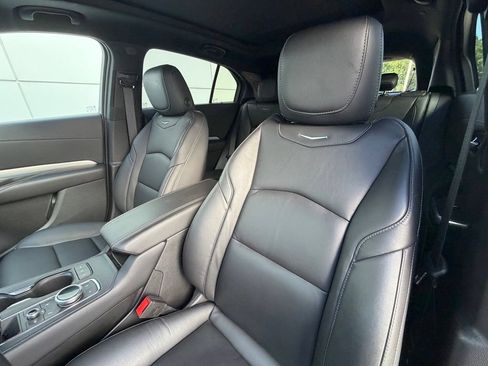 Used 2023 Cadillac XT4 Premium Luxury w/ Cold Weather Package FWD image 17