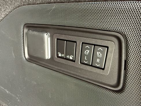 Used 2023 Cadillac Escalade ESV Sport w/ LPO, ONYX Package RWD image 41