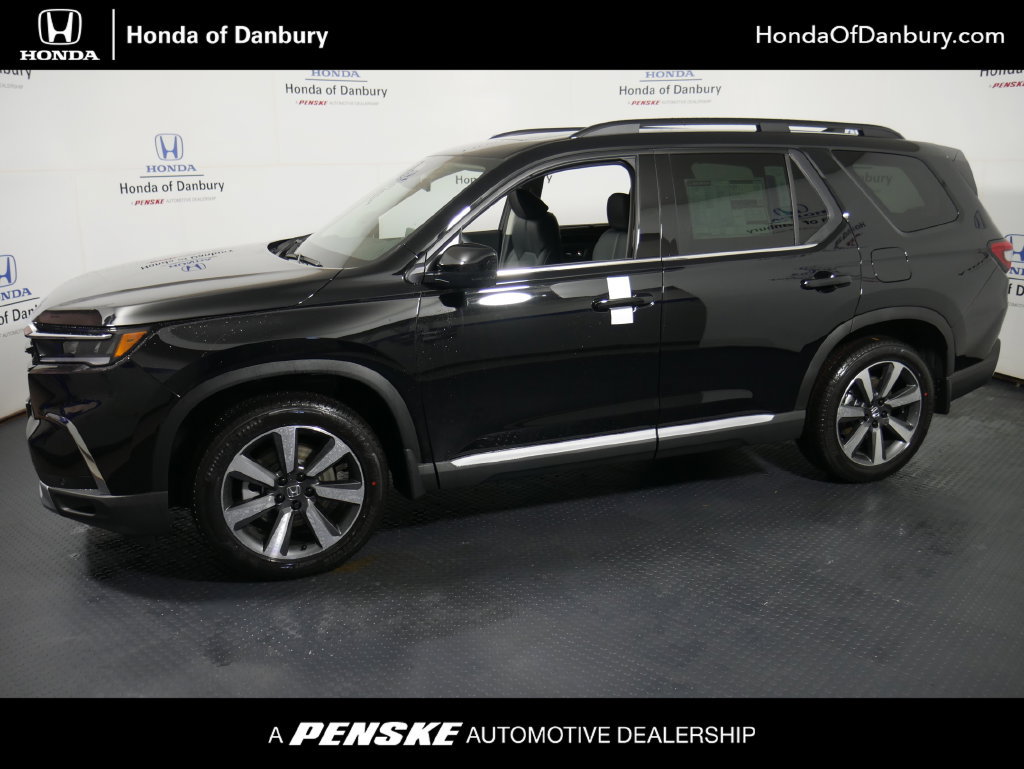New 2026 Honda Pilot Touring image 1