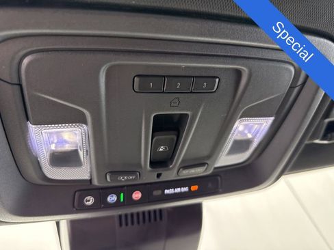 Used 2024 GMC Sierra 1500 AT4 w/ Technology Package AWD/4WD image 23