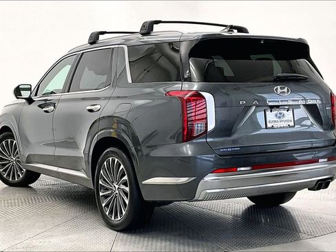 Used 2023 Hyundai Palisade Calligraphy w/ Cargo Package image 12