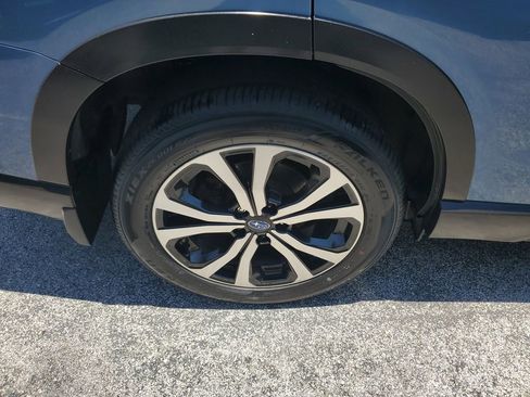 Used 2019 Subaru Forester Limited AWD/4WD image 5