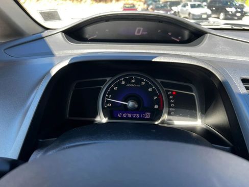 Used 2010 Honda Civic LX image 16