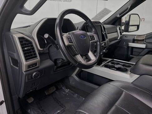 Used 2022 Ford F250 Lariat w/ Chrome Package AWD/4WD image 9