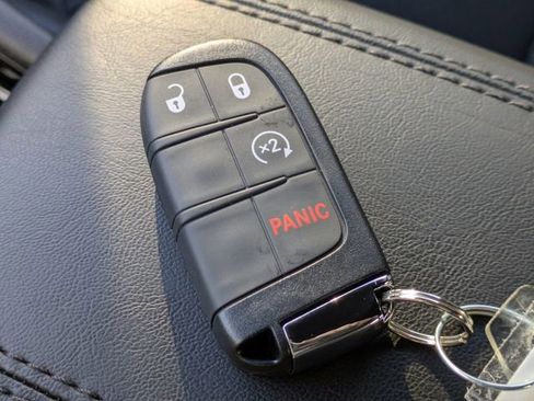 New 2026 Jeep Compass Latitude image 31