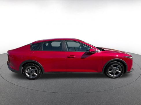 Used 2025 Kia K4 LXS image 16