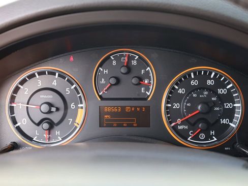 Used 2014 Nissan Armada Platinum w/ Platinum Reserve Package RWD image 12