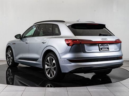 Used 2021 Audi e-tron Premium Plus w/ Premium Plus Package AWD/4WD image 6