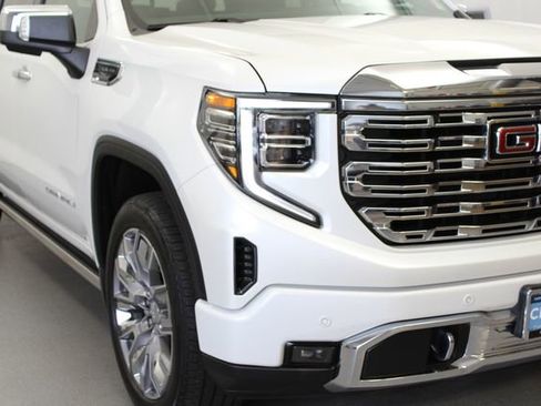Certified 2023 GMC Sierra 1500 Denali w/ Denali Reserve Package AWD/4WD image 2