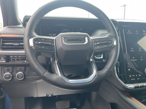 Used 2025 GMC Yukon XL Denali w/ LPO, Floor Liner Package image 18