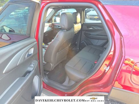 Used 2025 Chevrolet TrailBlazer RS w/ Convenience Package AWD/4WD image 21