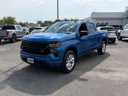 Used 2022 Chevrolet Silverado 1500 Custom AWD/4WD image 5