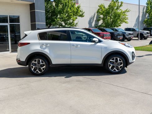 Used 2020 Kia Sportage EX w/ Option Group 15 AWD/4WD image 8