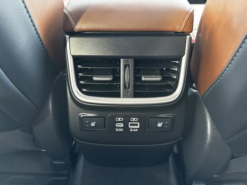 Used 2024 Subaru Outback Touring XT AWD/4WD image 14