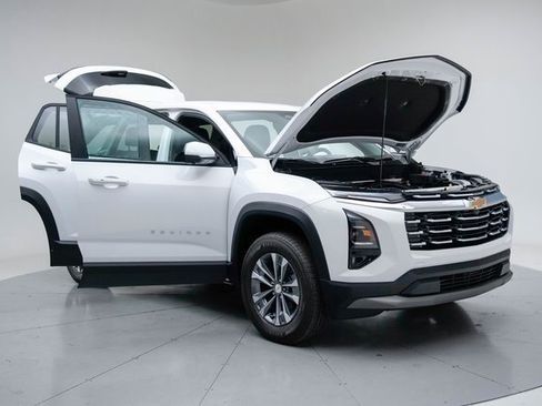 New 2026 Chevrolet Equinox LT w/ Convenience Package II image 16