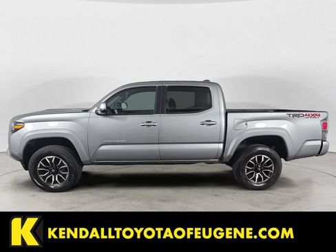 Used 2023 Toyota Tacoma TRD Sport w/ Advanced Technology Package AWD/4WD image 2