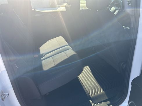 Used 2024 Chevrolet Silverado 1500 LT image 15