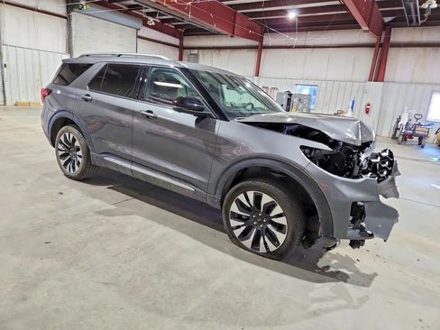 Used 2025 Ford Explorer Platinum w/ LUX Leather Package AWD/4WD image 2