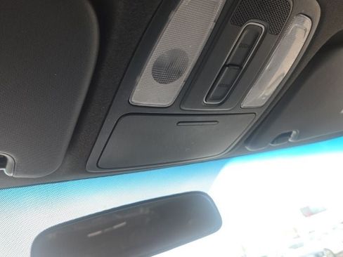 Used 2016 Kia Soul FWD image 21