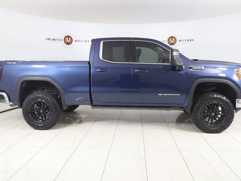 Used 2021 GMC Sierra 1500 SLE image 2