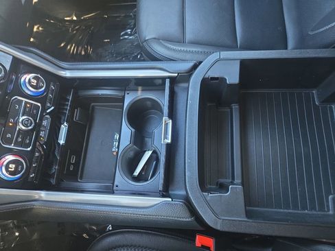 Used 2023 GMC Yukon Denali image 25