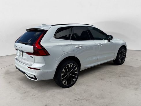 New 2026 Volvo XC60 T8 Ultra w/ Protection Package Premier AWD/4WD image 7