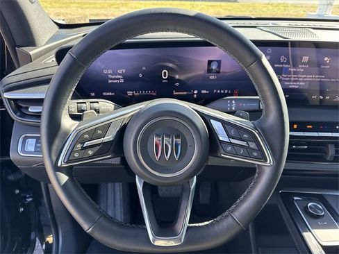 Used 2025 Buick Enclave Sport Touring image 17