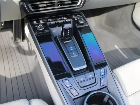 Certified 2021 Porsche 911 Carrera image 28