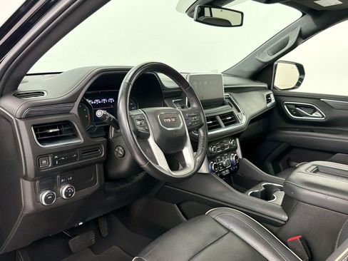 Used 2021 GMC Yukon SLT w/ SLT Premium Package RWD image 4