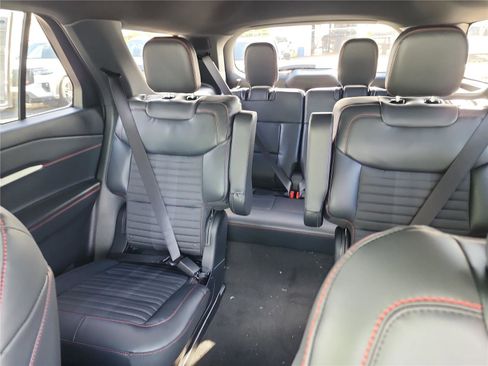 New 2026 Ford Explorer ST-Line w/ ST-Line Street Pack image 15