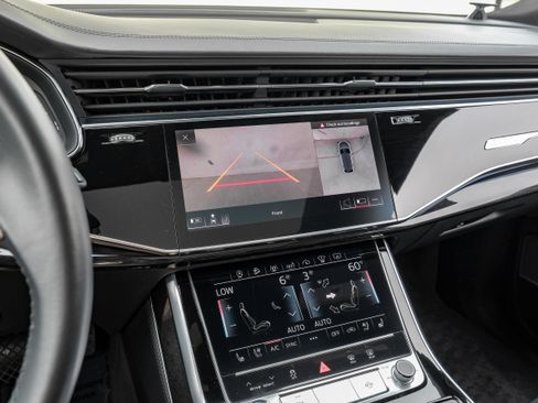 Used 2019 Audi Q8 Prestige AWD/4WD image 26