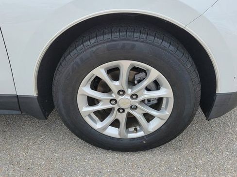 Used 2021 Chevrolet Equinox LS w/ LS Convenience Package FWD image 11