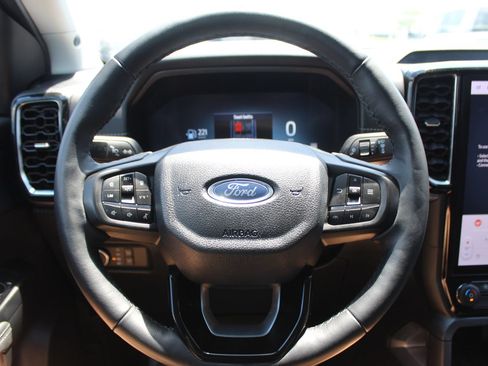 Used 2024 Ford Ranger Lariat w/ Advanced Towing Package AWD/4WD image 25