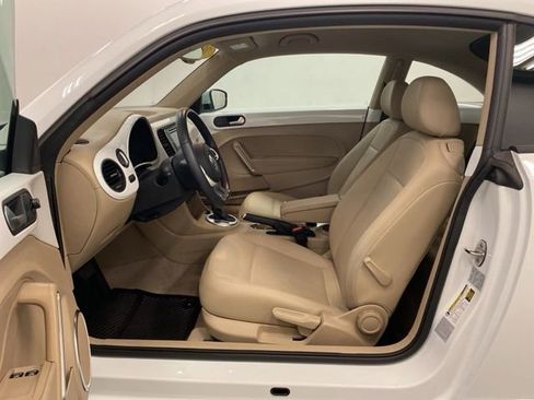 Used 2016 Volkswagen Beetle 1.8T S image 8