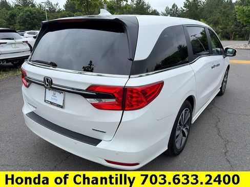 Certified 2024 Honda Odyssey Touring image 7