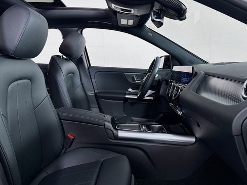 Used 2026 Mercedes-Benz GLA 250 image 6