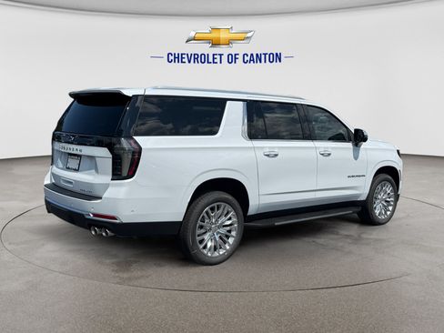 New 2026 Chevrolet Suburban Premier AWD/4WD image 5