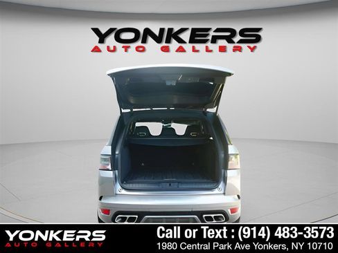 Used 2022 Land Rover Range Rover Sport SVR Carbon Edition image 11