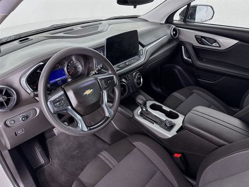 Used 2023 Chevrolet Blazer LT image 10
