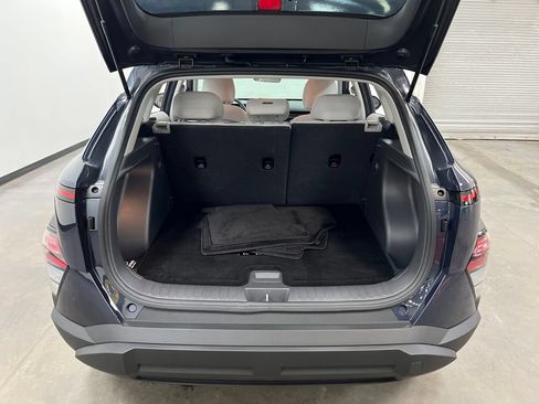 Used 2024 Hyundai Kona SE FWD image 25