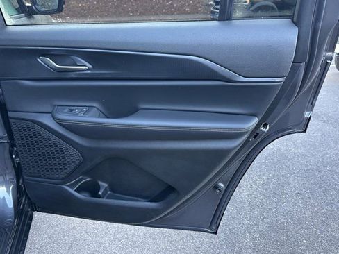 New 2025 Jeep Grand Cherokee L Altitude image 15