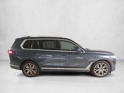 Used 2022 BMW X7 xDrive40i w/ Premium Package image 4