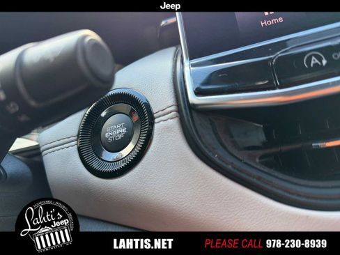 Certified 2022 Jeep Compass Limited image 17