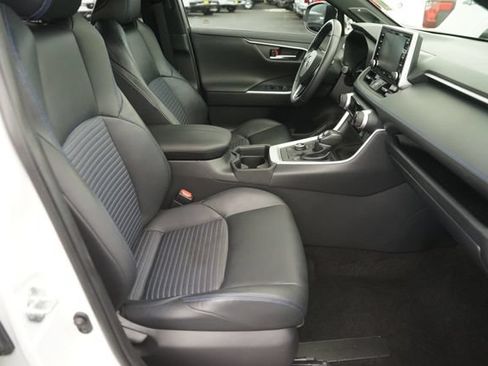 Used 2019 Toyota RAV4 XSE AWD/4WD image 19