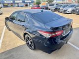 Used 2020 Toyota Camry SE image 5