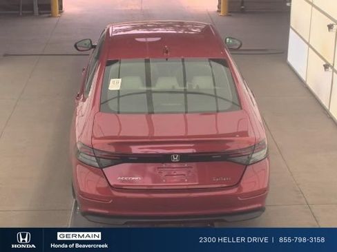 Used 2025 Honda Accord LX image 4