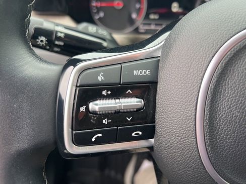 Certified 2023 Kia Sorento S AWD/4WD image 60