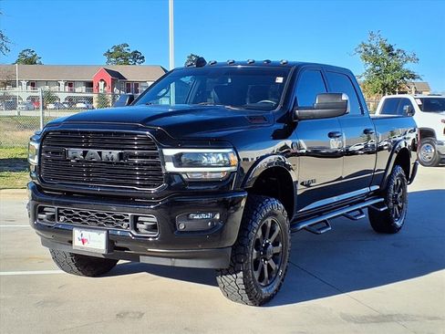 Used 2019 RAM 3500 Laramie w/ Black Appearance Package image 3