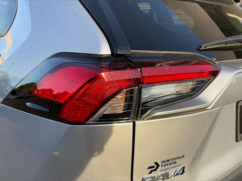 Used 2024 Toyota RAV4 XLE image 38